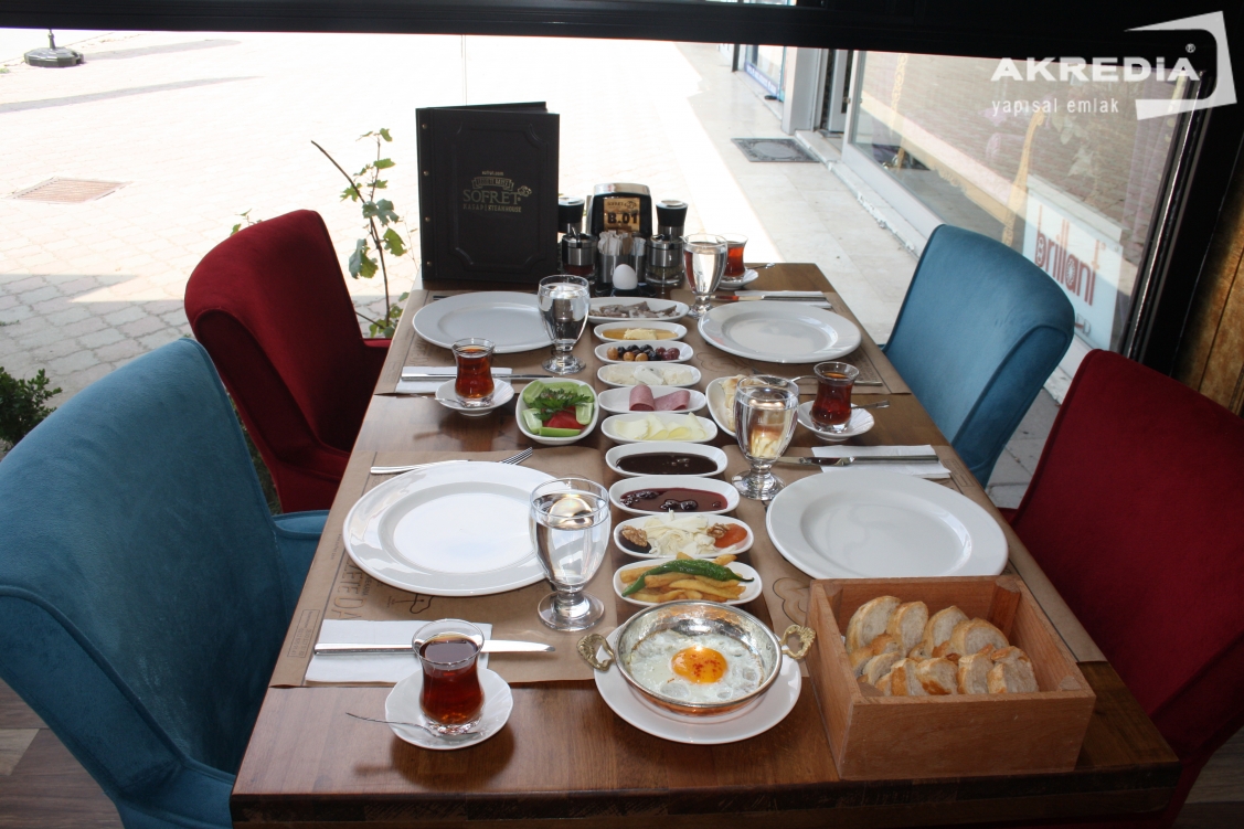 DEVREN SATLIK ÇALIŞIR DURUMDA RESTAURANT